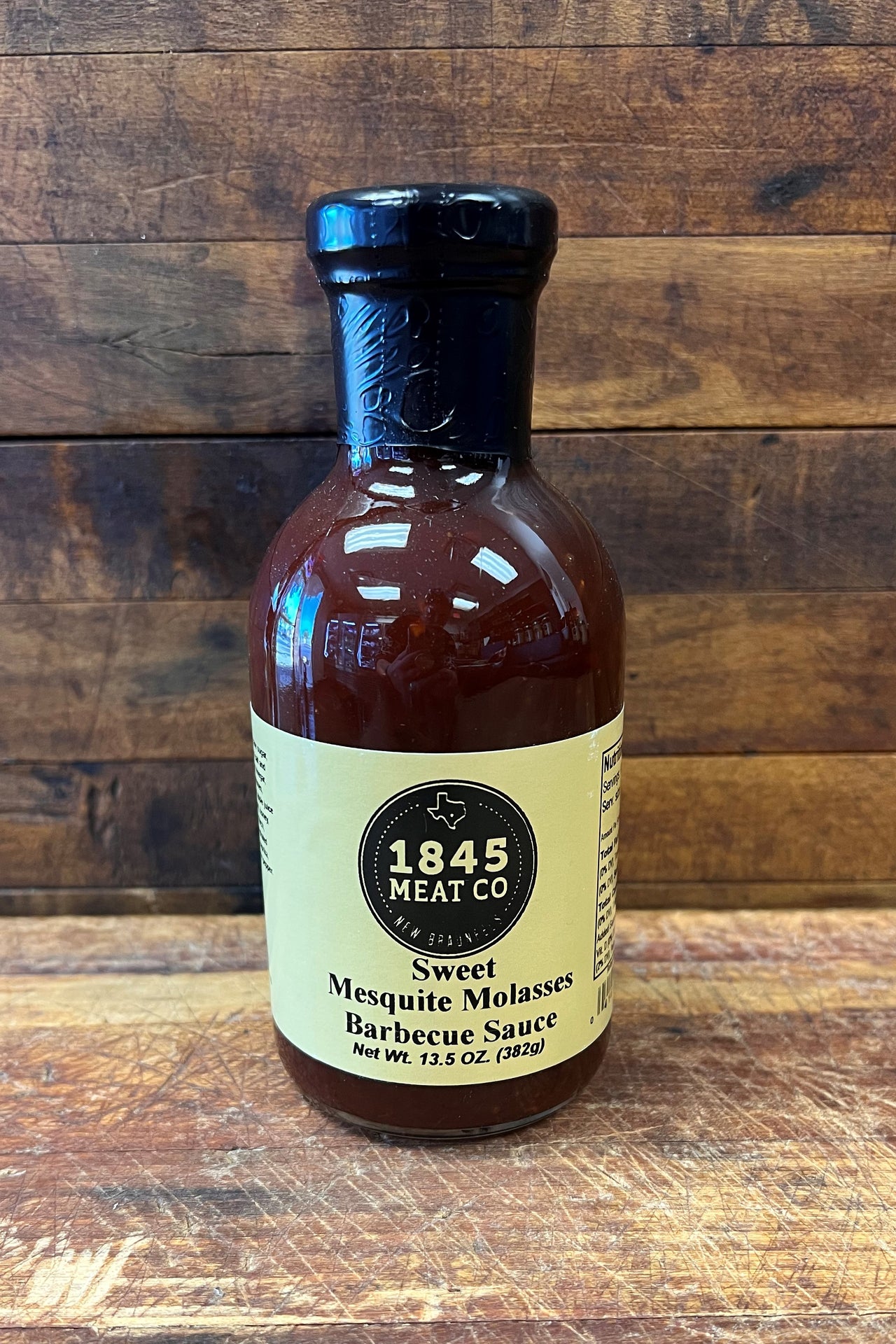 The smoky sweet flavor of this BBQ Sauce adds a deep flavor to all items you add it to.﻿