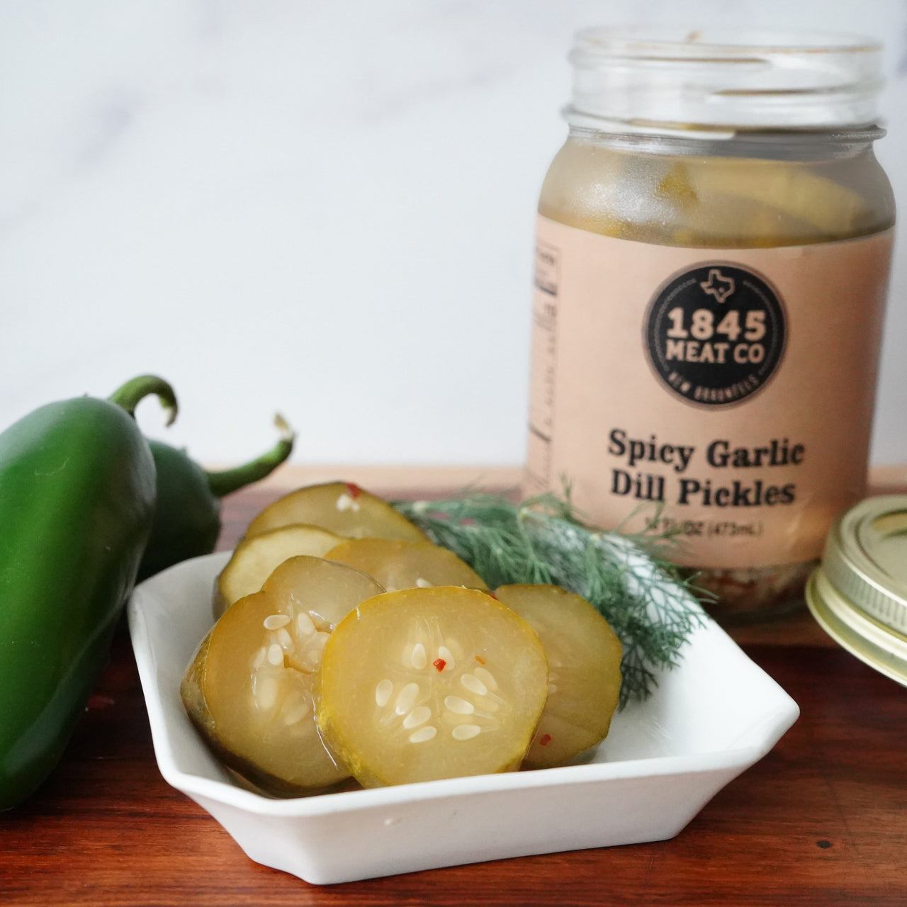 A wonderful, sliced pickle with just the right amount of spice and the added zip of garlic!